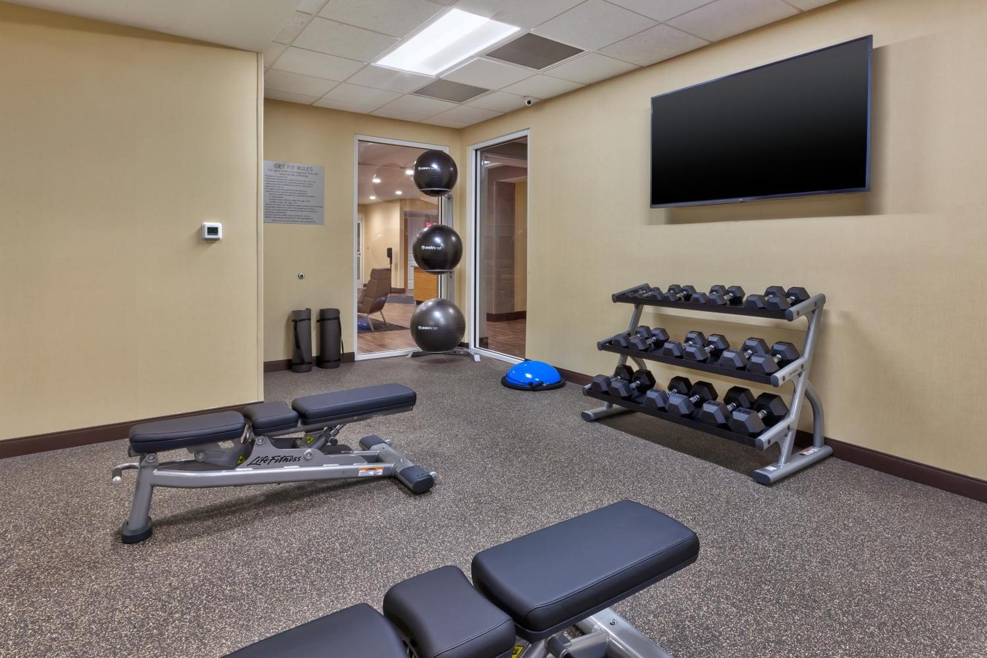 Towneplace Suites By Marriott Grand Rapids Airport Southeast Cascade Extérieur photo