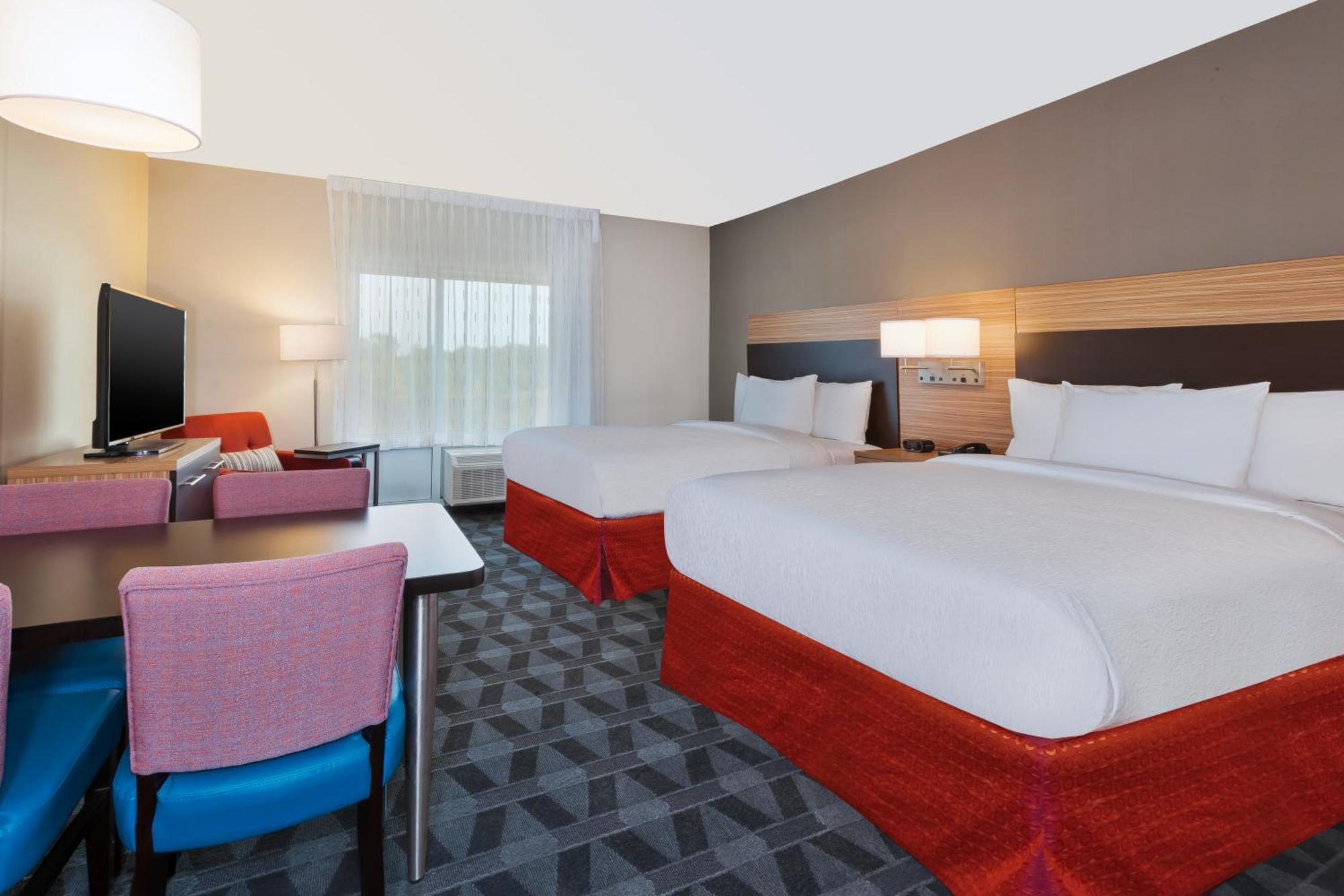 Towneplace Suites By Marriott Grand Rapids Airport Southeast Cascade Extérieur photo