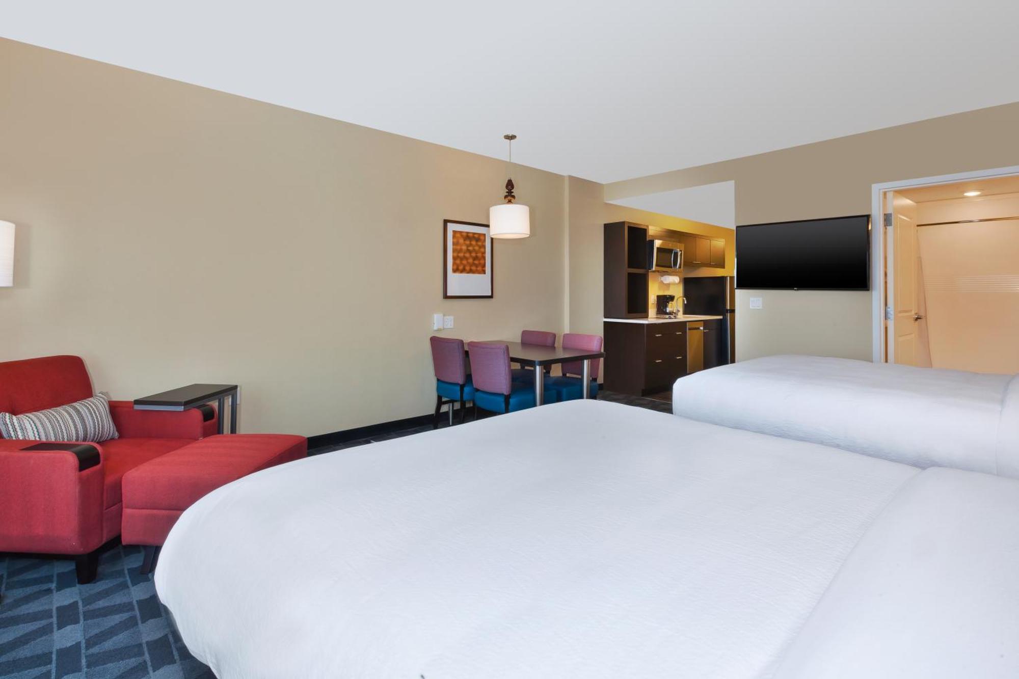 Towneplace Suites By Marriott Grand Rapids Airport Southeast Cascade Extérieur photo