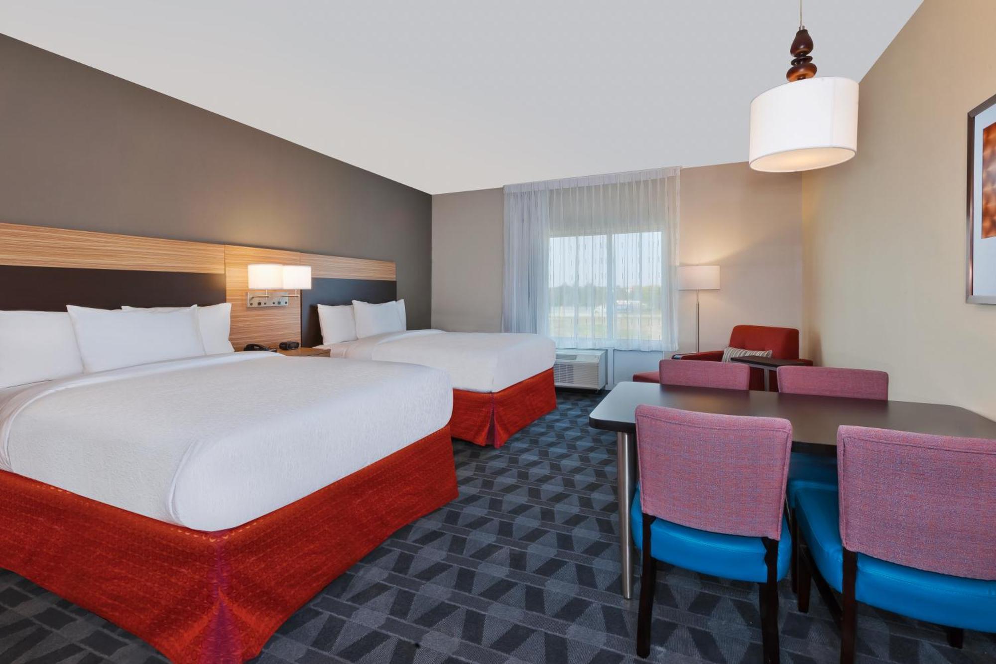 Towneplace Suites By Marriott Grand Rapids Airport Southeast Cascade Extérieur photo