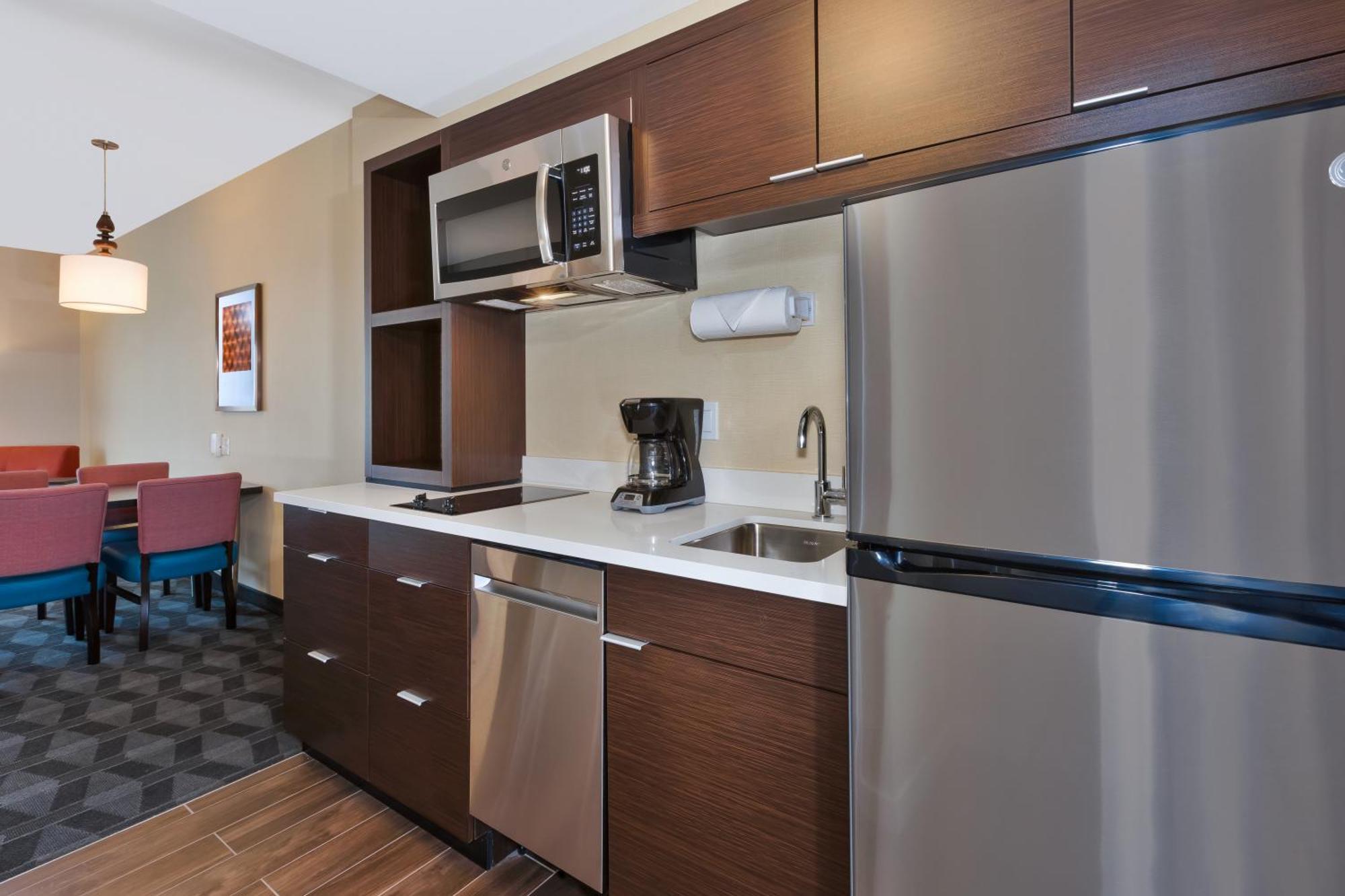 Towneplace Suites By Marriott Grand Rapids Airport Southeast Cascade Extérieur photo