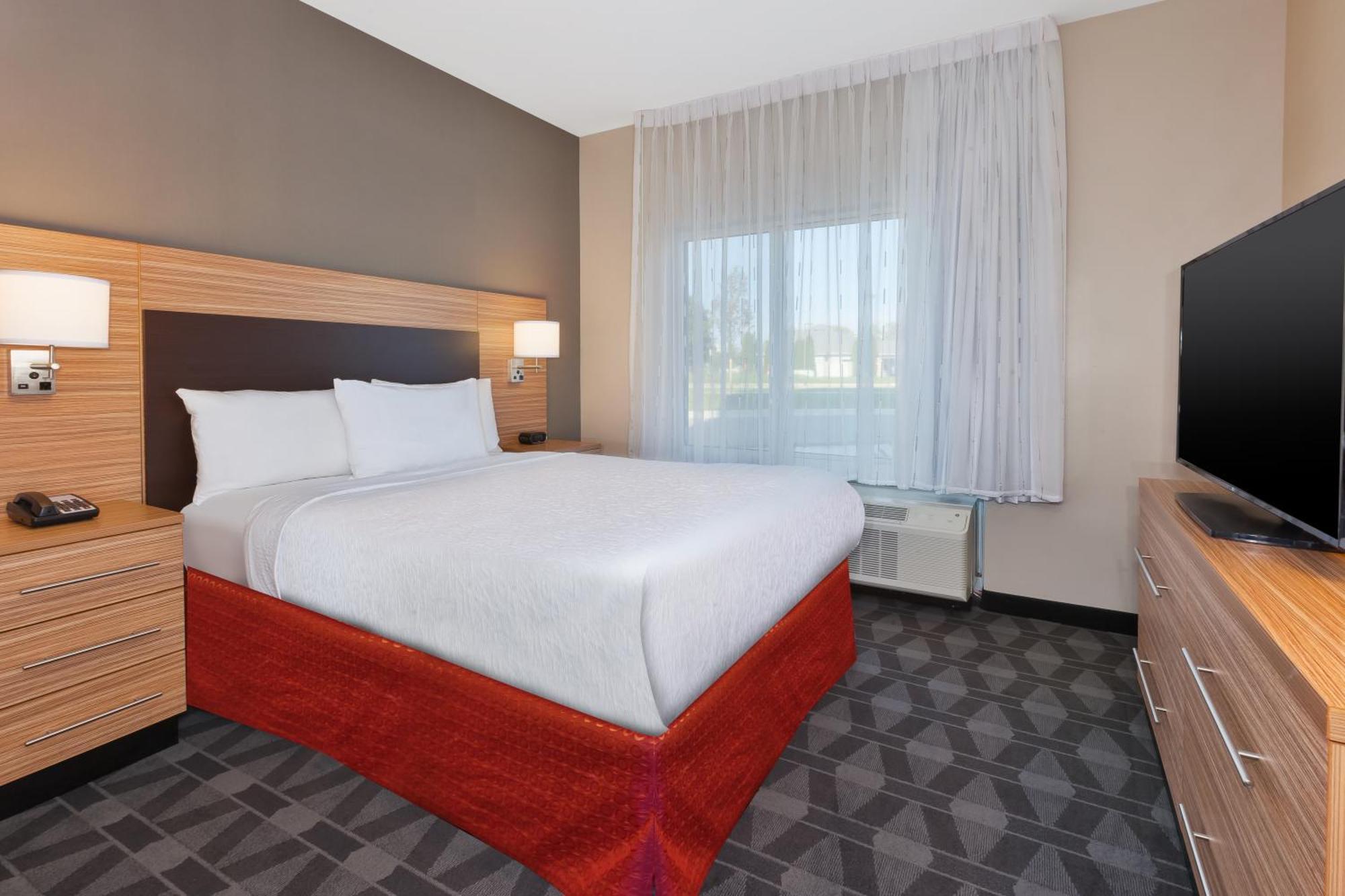 Towneplace Suites By Marriott Grand Rapids Airport Southeast Cascade Extérieur photo