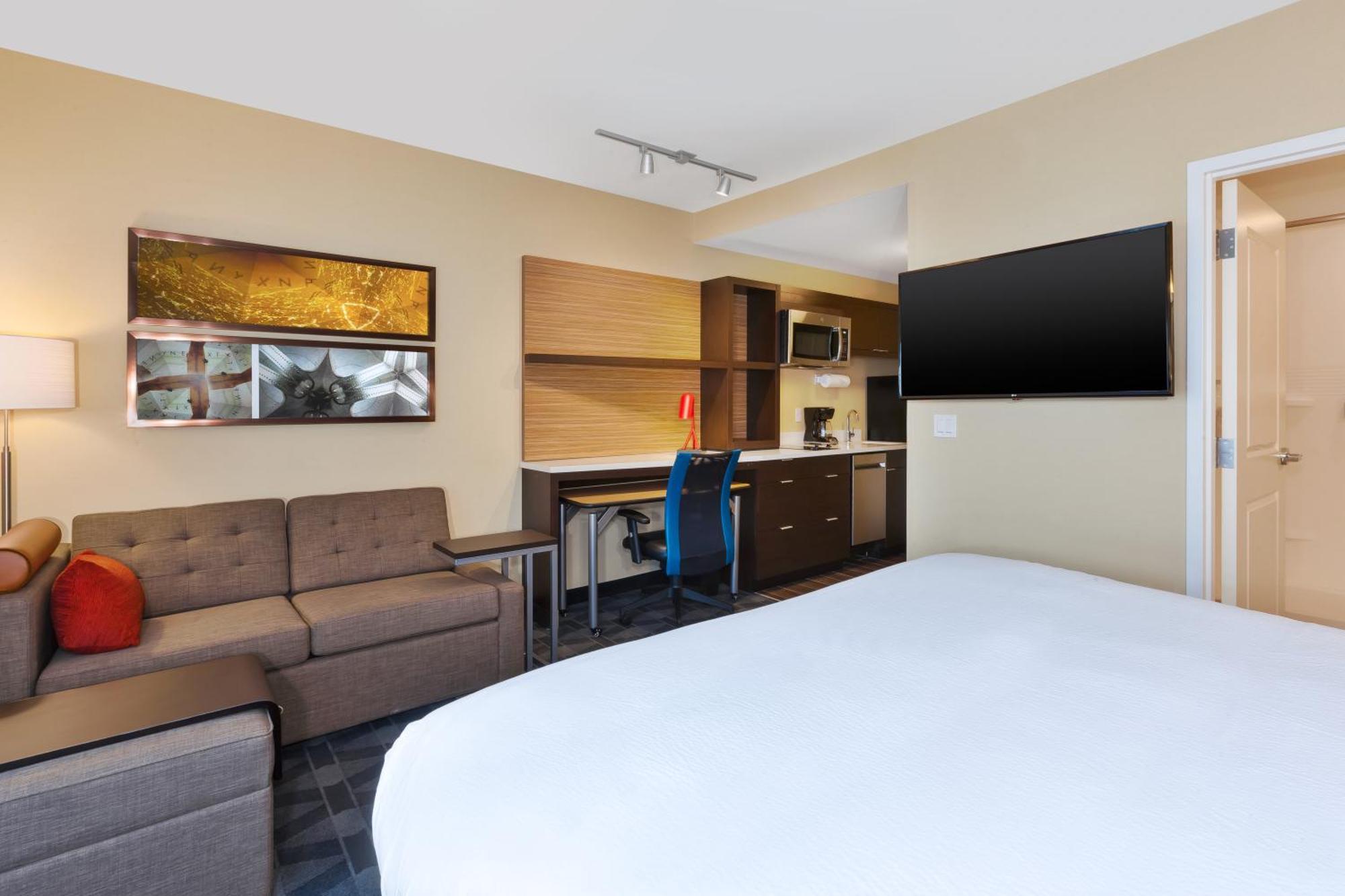 Towneplace Suites By Marriott Grand Rapids Airport Southeast Cascade Extérieur photo